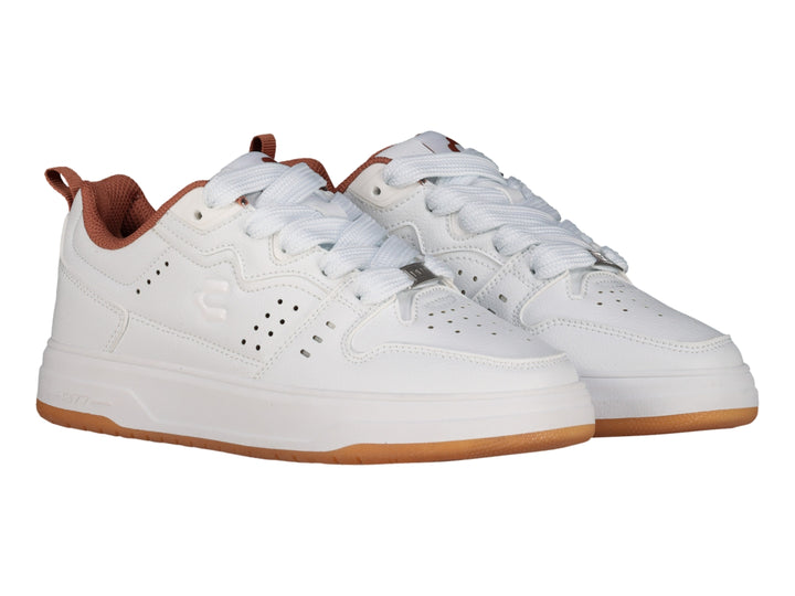 Tenis Charly blancos con suela y forro interior color café, estilo urbano.
