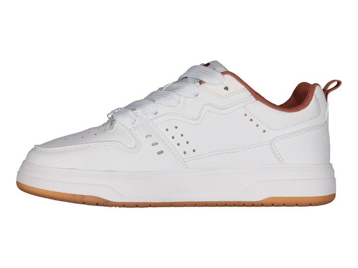 Tenis Charly blancos con suela y forro interior color café, estilo urbano.