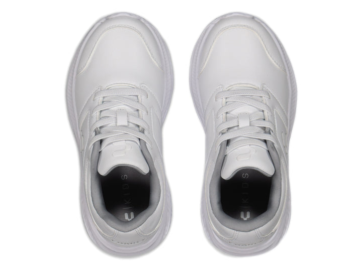 Tenis casuales Charly en color blanco con suela blanca y cordones.