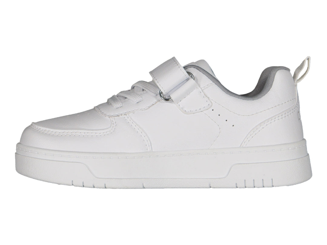 Tenis blancos Charly con cierre de velcro y agujetas, suela blanca y detalle gris en el cuello.