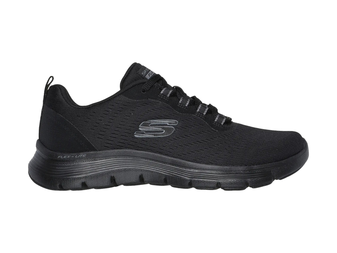 Tenis deportivos Skechers Flex Appeal 5.0 en color negro con tejido de malla y suela flexible.