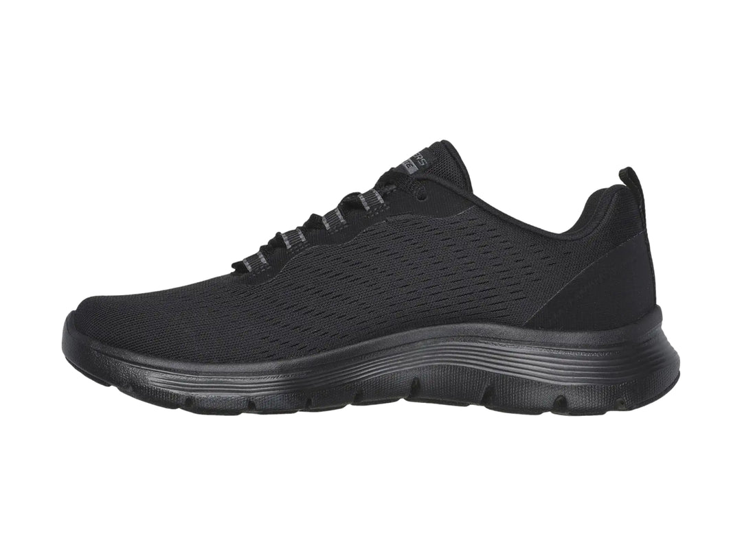 Tenis deportivos Skechers Flex Appeal 5.0 en color negro con tejido de malla y suela flexible.