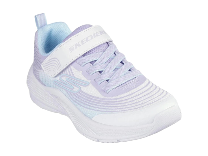 Tenis deportivos Skechers para niña en color blanco con detalles en lila y cierre de correa con velcro.