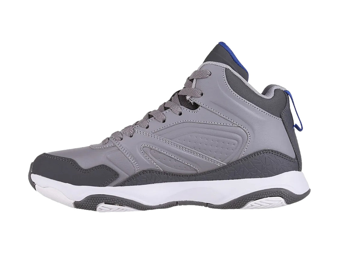 Tenis de baloncesto SHAQ en color gris con suela blanca y detalles en azul, diseño de caña alta.
