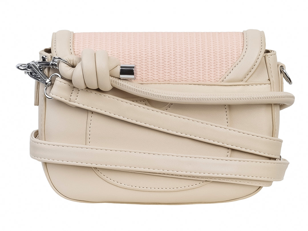 Bolso de hombro Unibella en color rosa con panel frontal texturizado y bordes lisos.