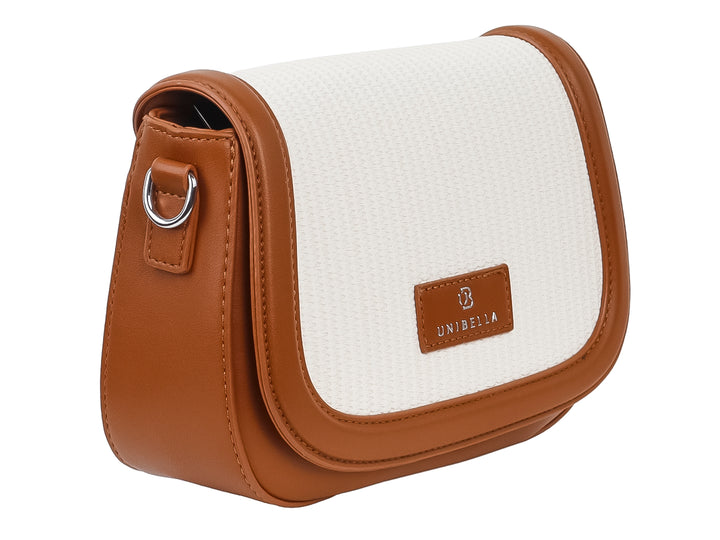 Bolso Unibella blanco con bordes cafés y textura rugosa en la parte frontal.