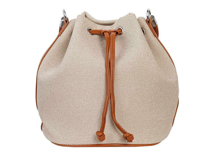 Bolso tipo saco color beige con detalles y cordones en color marrón, marca Unibella.