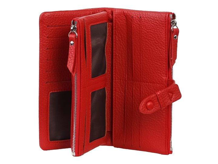 Cartera de color rojo con textura granulada, cierre superior y correa central con broche.