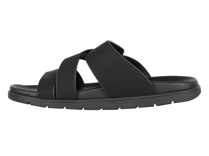 Sandalia color negro para hombre con correas cruzadas y suela gruesa.