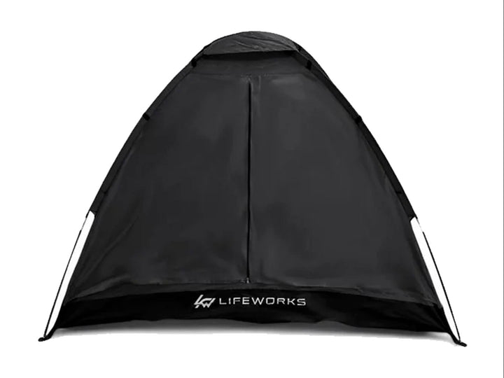 Tienda de campaña Lifeworks para 2 personas en color negro con diseño de domo y malla frontal.