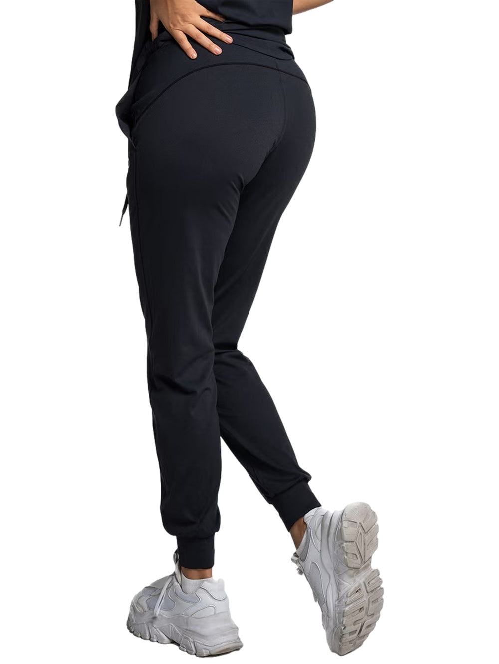 Pantalones deportivos tipo jogger color negro para mujer de la marca Everlast.