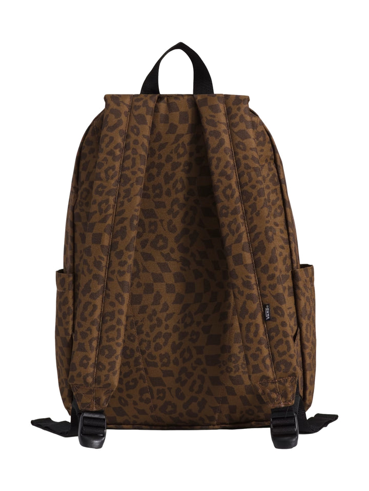 Mochila escolar VANS color marrón con estampado de leopardo y cuadros, incluye bolsillo frontal y asa superior.
