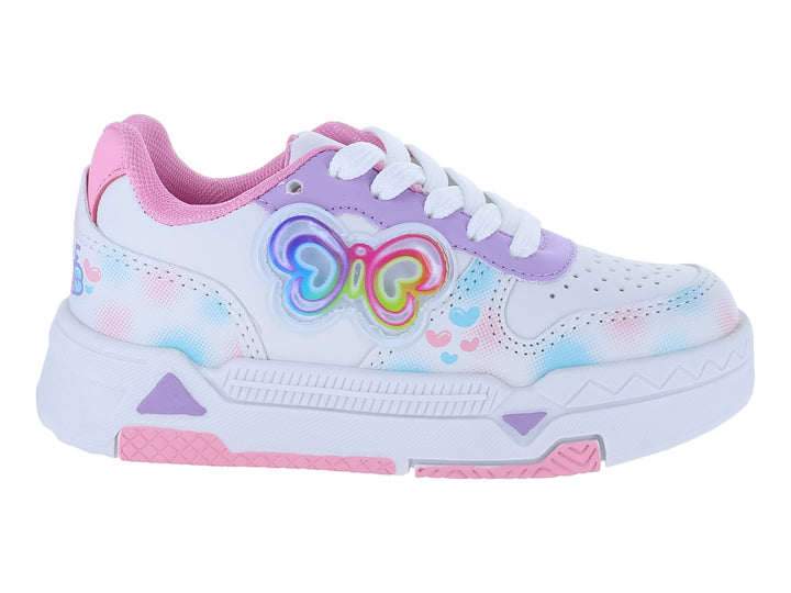 Tenis blancos para niña con detalles en rosa y morado, decorados con una mariposa multicolor y corazones.
