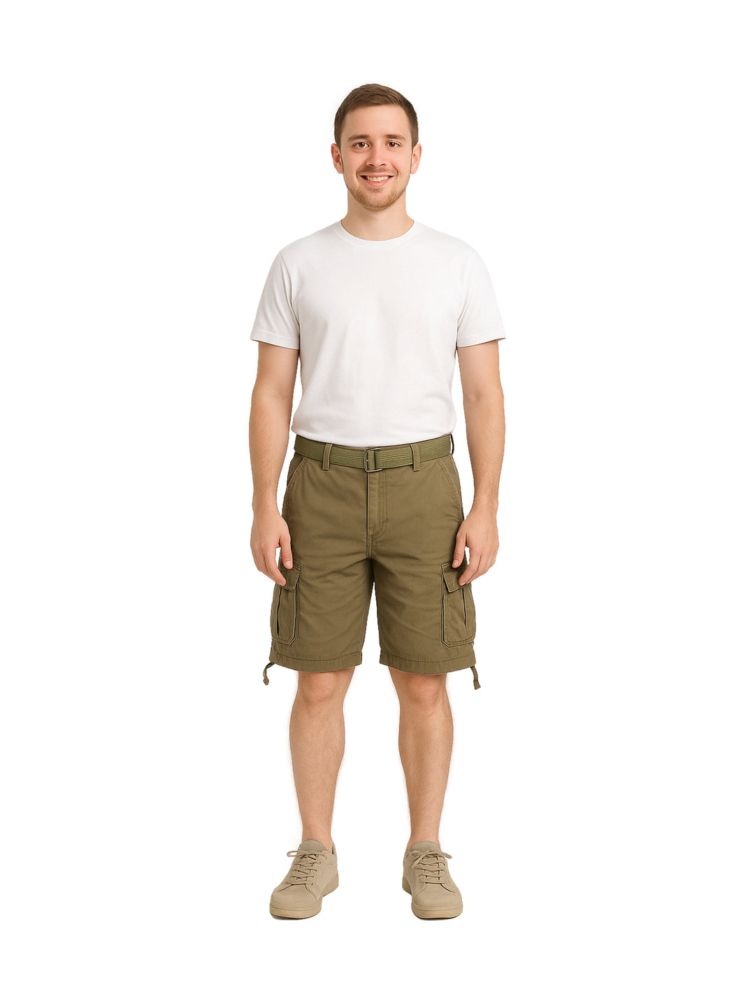 Hombre vistiendo bermudas color verde militar con bolsillos laterales tipo cargo.