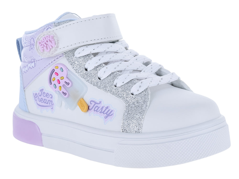 Tenis botín infantiles blancos con detalles en lila y azul, decorados con brillos y un dibujo de helado.