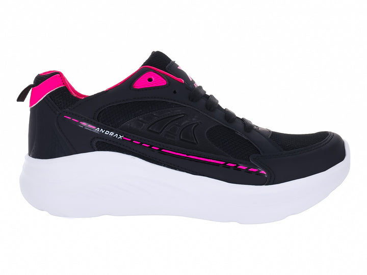 Tenis deportivos Andrax color negro con detalles en fucsia y suela blanca.