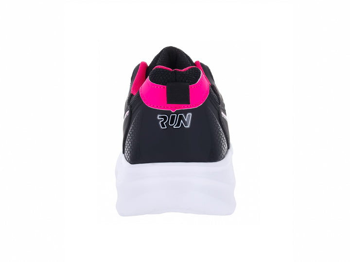 Tenis deportivos Andrax color negro con detalles en fucsia y suela blanca.