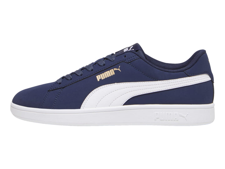 Tenis PUMA Smash 3.0 en color azul marino con franja lateral y suela en color blanco.