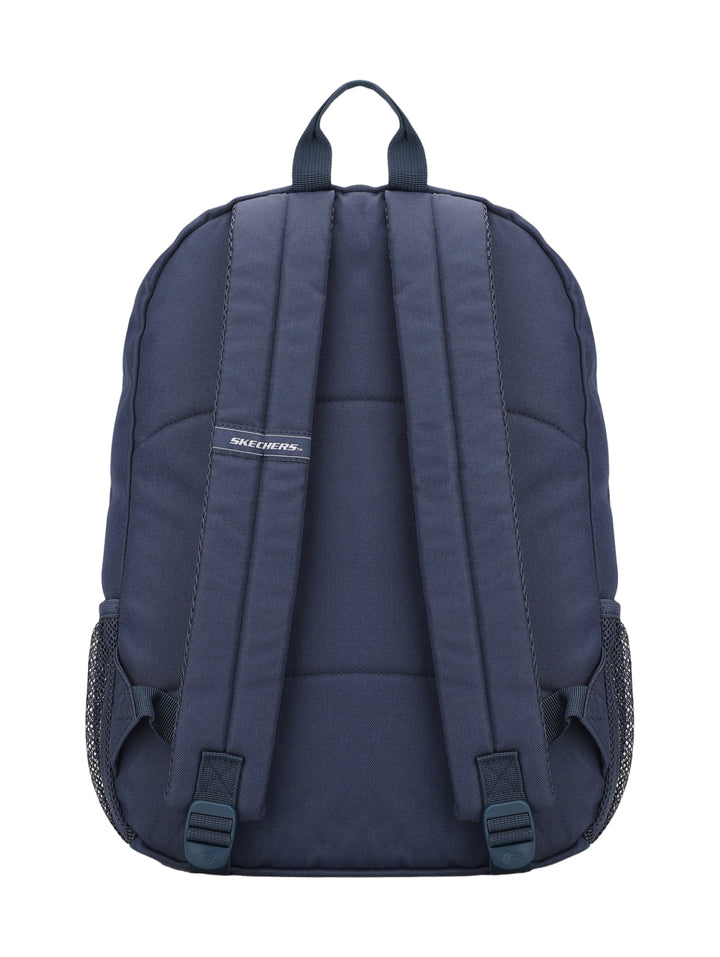 Mochila escolar Skechers de color azul marino con logotipo blanco frontal y bolsillo delantero.