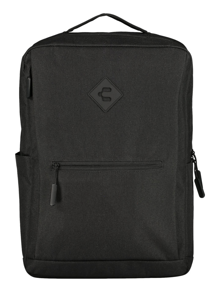 Mochila escolar color negro con logotipo central en relieve y bolsillo frontal con cierre.