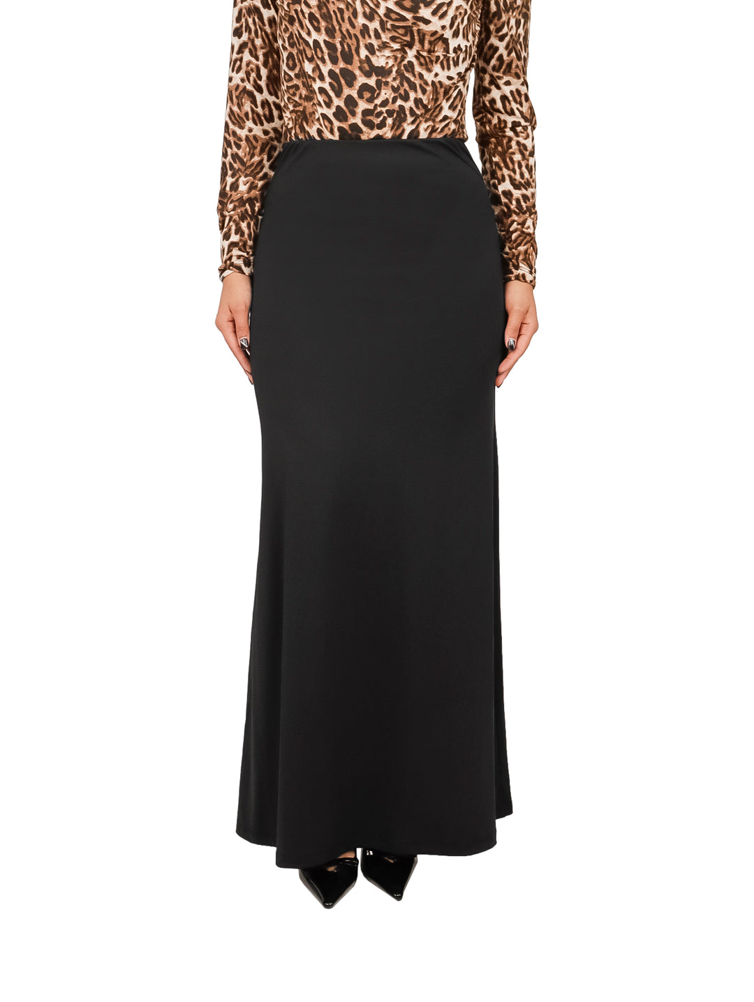 Falda larga de color negro para Mujer, lisa y de acabado mate.