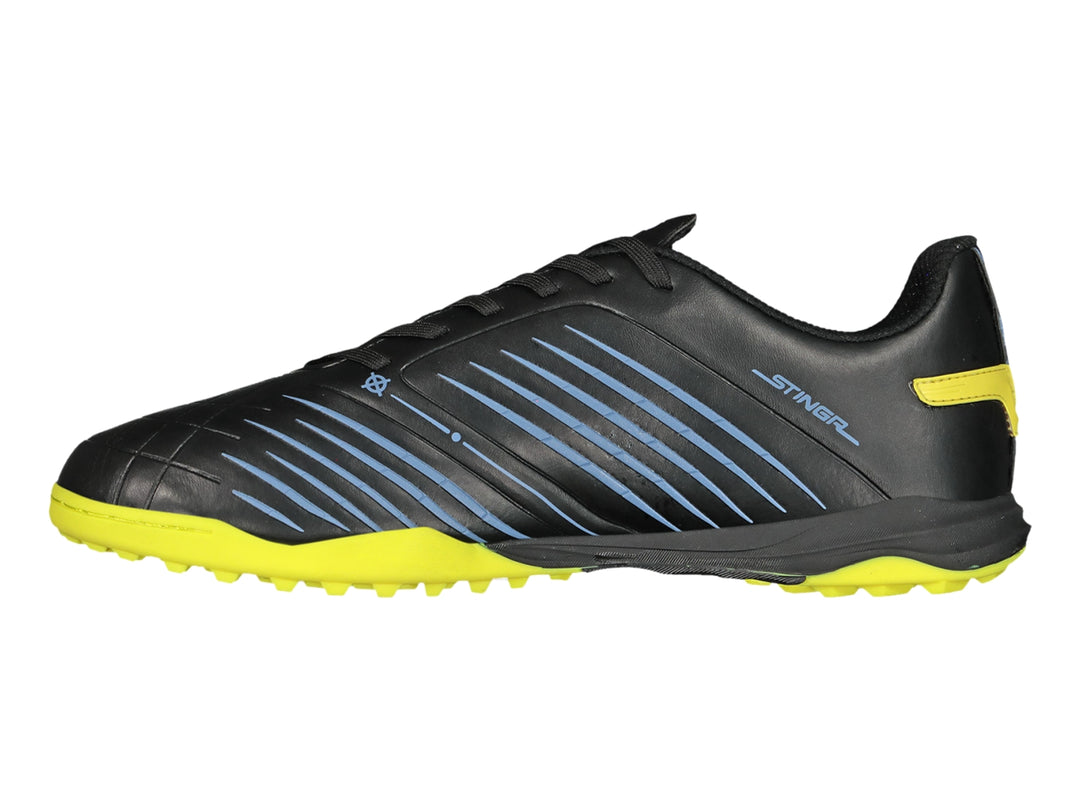 Zapato de fútbol Charly color negro con suela amarilla y detalles lineales en azul.