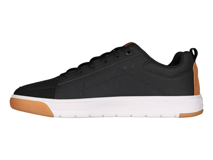 Tenis Charly urbanos en color negro con suela blanca y detalles en color café en el talón y base.