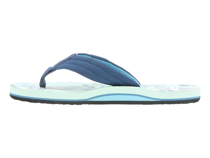 Sandalia de dedo Quiksilver en colores azul marino y celeste con suela negra.