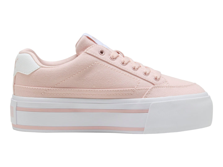 Tenis PUMA Court Classic Vulc FS Platform en color rosa mauve mist con suela de plataforma blanca para mujer.