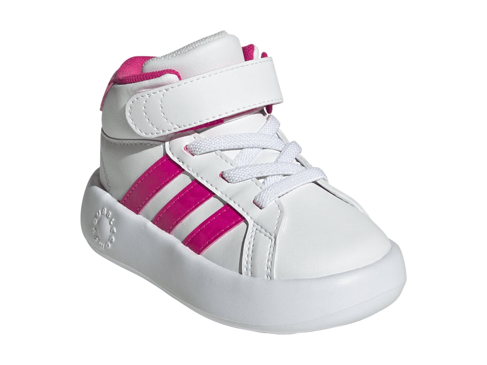 Tenis Adidas Grand Court Mid para niños en color blanco con franjas y detalles en rosa.