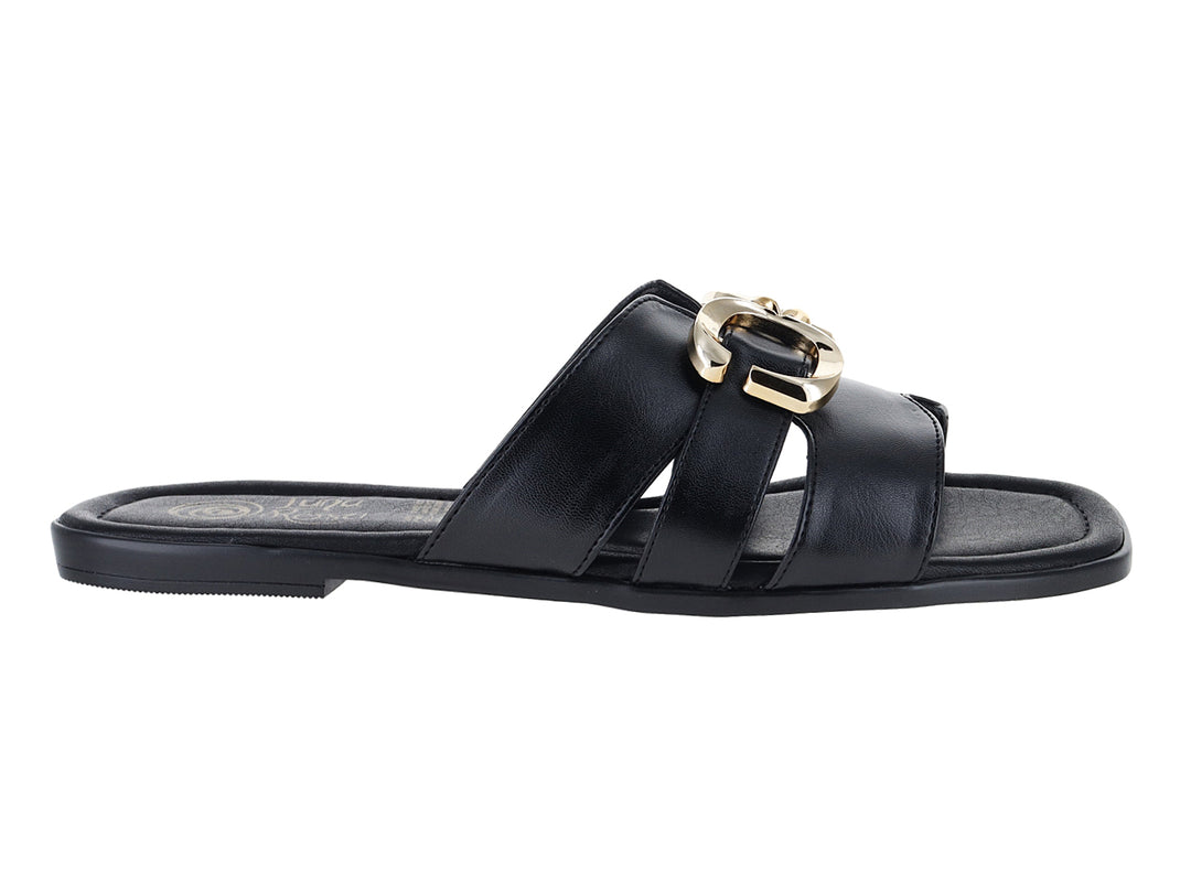 Sandalias negras para mujer con hebilla dorada y diseño de tiras.