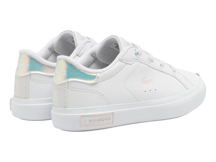 Tenis Lacoste Powercourt blancos para niño o niña con detalles en rosa claro y acabados brillantes.