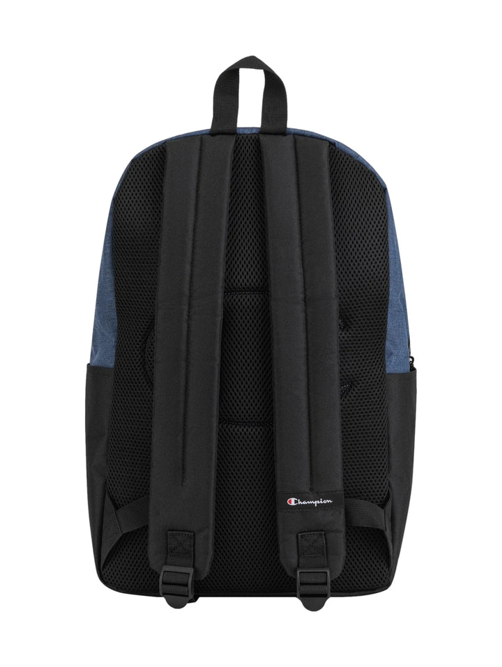 Mochila escolar Champion en colores azul marino y negro con logotipo frontal.
