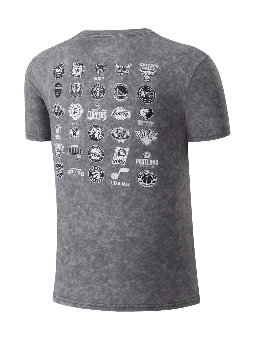 Camiseta gris con efecto jaspeado y logotipo de la NBA en el pecho.
