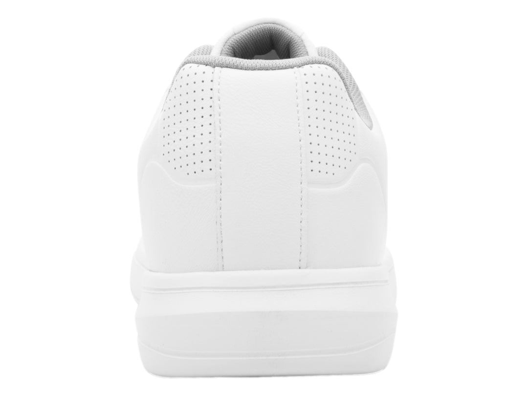 Tenis Flexi color blanco para adulto, estilo casual con agujetas y detalles perforados en el lateral.