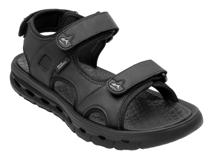 Sandalia Flexi color negro para hombre con tiras ajustables y suela gruesa con perforaciones.
