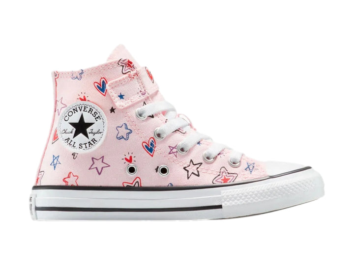 Tenis Converse rosa de bota para Niño o Niña con estampado de estrellas y corazones, suela blanca y correa de velcro.