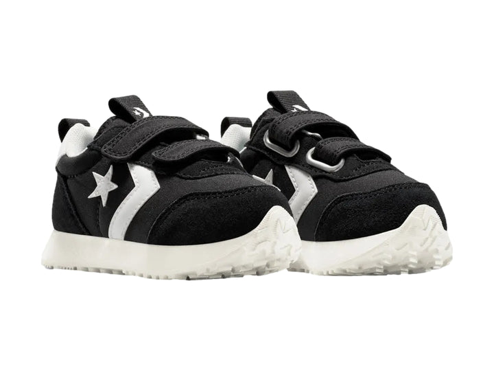 Tenis Converse Omega Trainer Easy-On color negro con suela blanca y cierre de velcro.