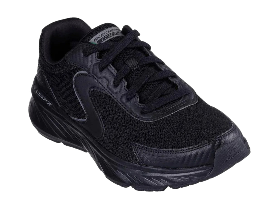 Tenis deportivos Skechers Edgeride en color negro total con suela robusta y parte superior de malla.