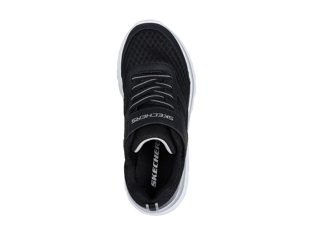 Tenis deportivos Skechers color negro con suela blanca y cierre de velcro para Niño.