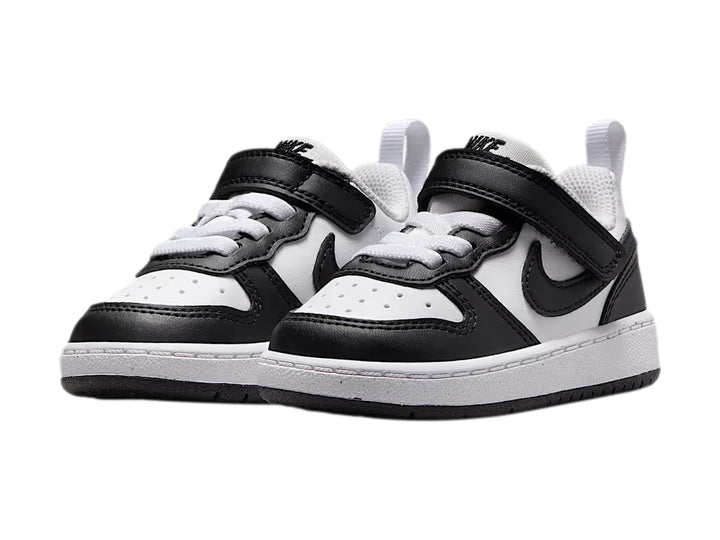 Tenis Nike Court Borough Low Recraft para bebé en colores blanco y negro con cierre de velcro.