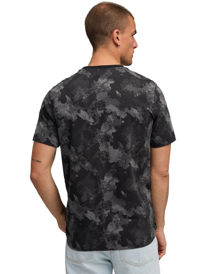 Playera PUMA Ess Camo AOP Negro para Hombre