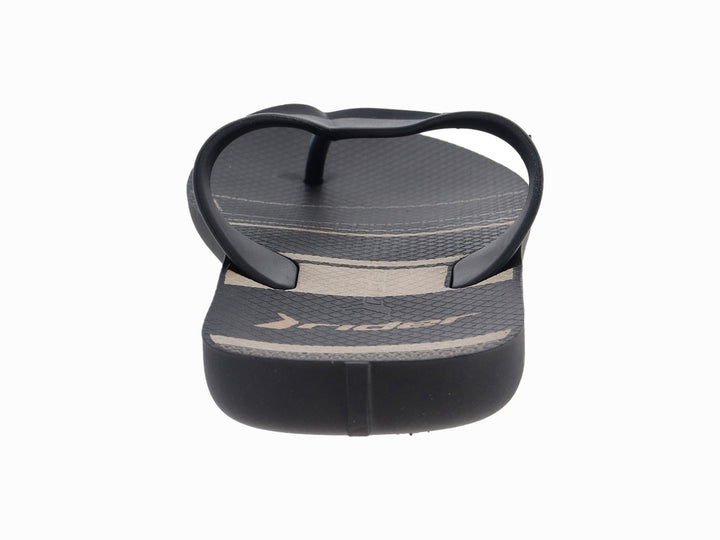 Sandalia Rider color negro con rayas beige, diseño urbano y casual.