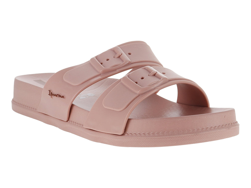 Sandalia slide Ipanema color rosa marrón con dos correas y hebillas.