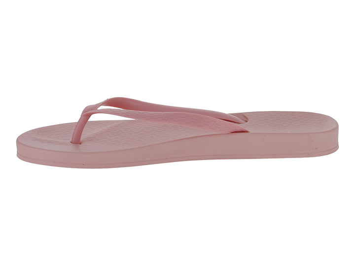 Sandalias de dedo color rosa marca Ipanema con suela plana y acabado mate.