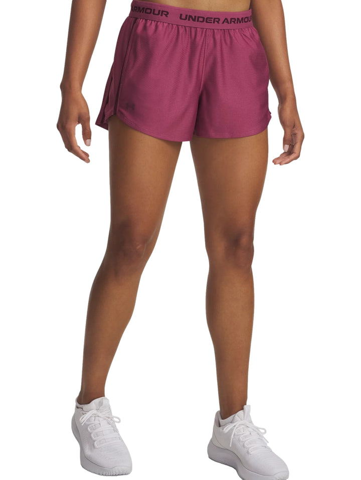 Shorts deportivos Under Armour color fucsia dusk para mujer con cintura elástica.
