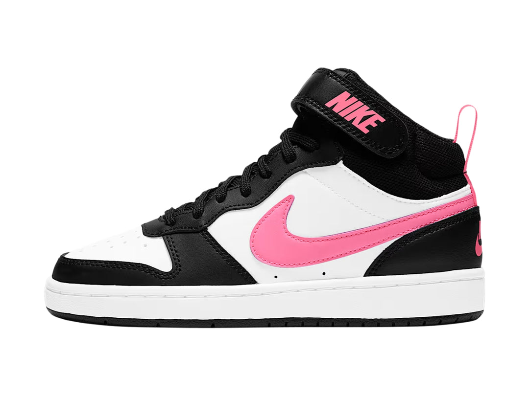 Tenis Nike Court Borough en colores blanco, negro y rosa con correa en el tobillo.