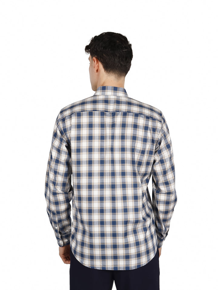 Camisa de manga larga para hombre con estampado de cuadros en color azul y blanco.