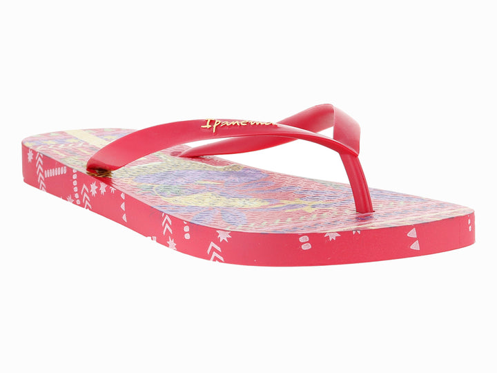Sandalias flip-flop Ipanema color rosa con suela estampada en tonos rosa y blanco.
