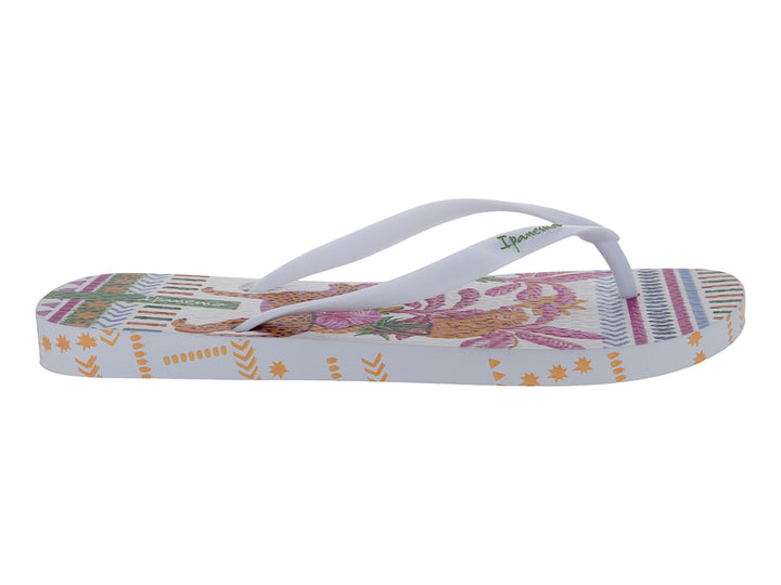 Sandalias Ipanema blancas con tiras blancas y estampado multicolor en la suela.